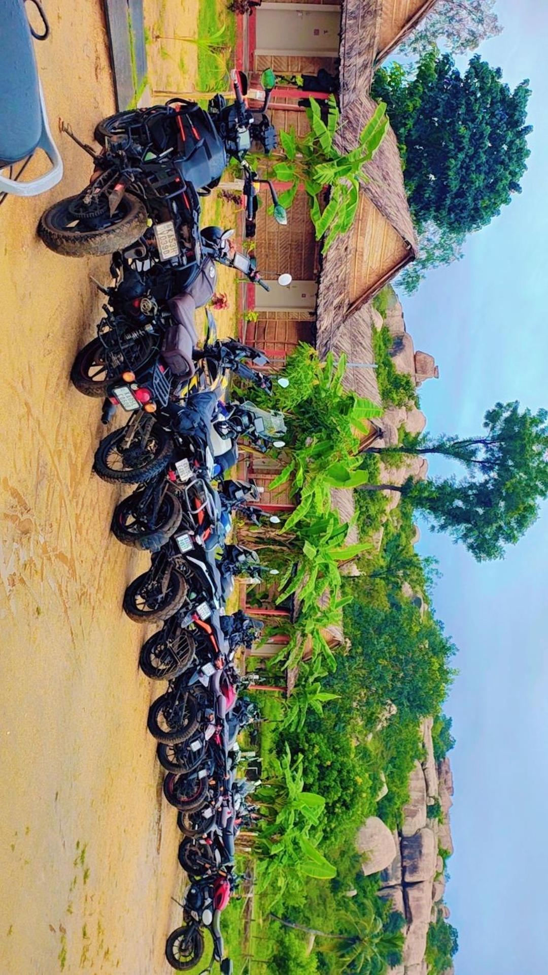 Om Shanti Om Home Stay & Cafe Hampi Luaran gambar