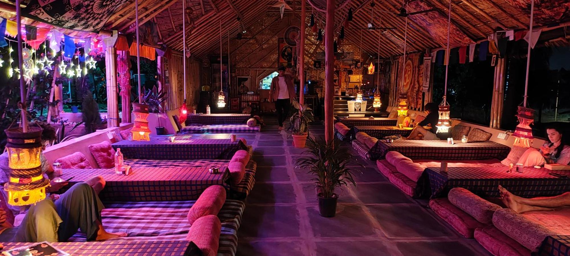 Om Shanti Om Home Stay & Cafe Hampi Luaran gambar
